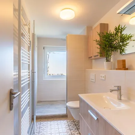 Panoramablick Mit Balkon, Grosse Sauna, Alpenjuwel 2 Apartmán *